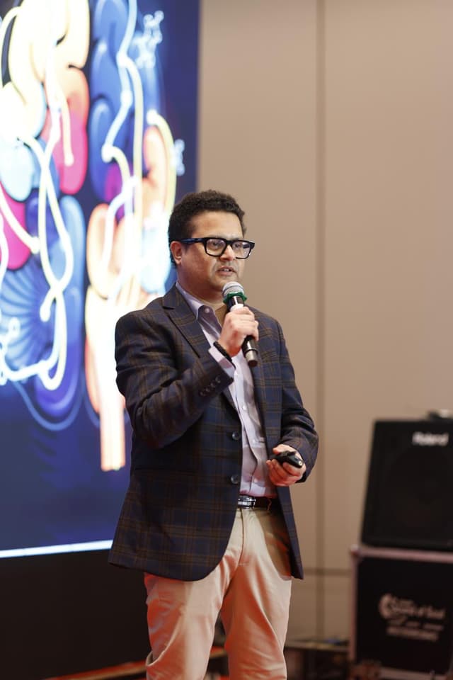 Dr. Ashish Kalla